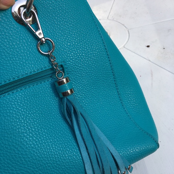 Turquoise faux leather handbag/shoulder bag-convertible w/dangle tassel. Classy! - Picture 5 of 9